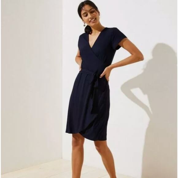 ANN TAYLOR Navy Short Sleeve Pleated Skirt Wrap Dress // 4 - Picture 1 of 10